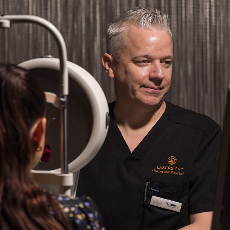 Vision-Correction-Assessment-at-LASERSIGHT